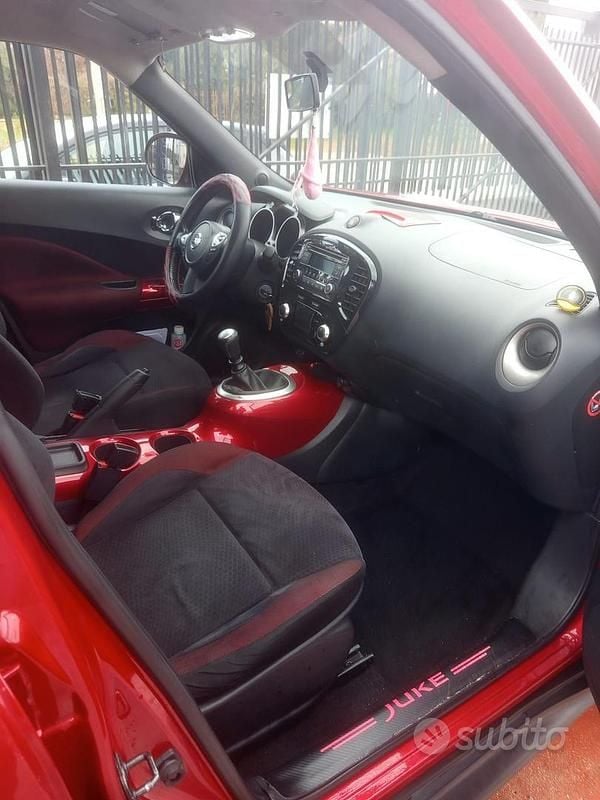 Usata Nissan Juke Acenta 110 CV (80 kW) 2011 Rosso SUV