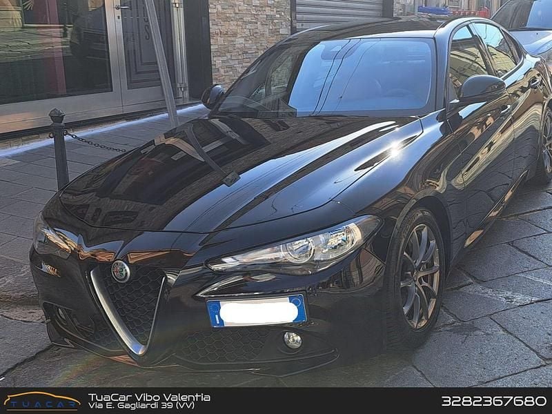 Usata Alfa Romeo Giulia Super 150 CV (110 kW) 2018 Blu metallizzato Berlina