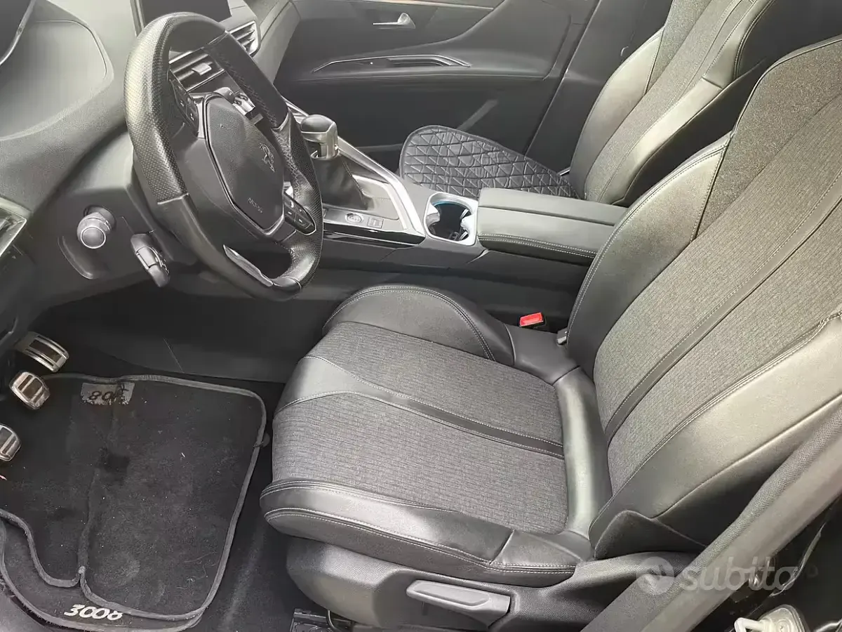 Usata Peugeot 3008 GT-line 131 CV (96 kW) 2018 Nero SUV