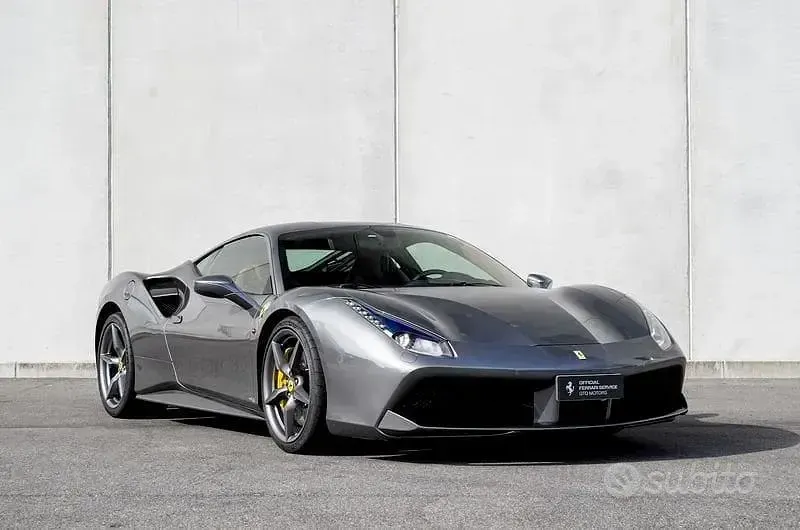 Usata Ferrari 488 670 CV (492 kW) 2016 Coupé