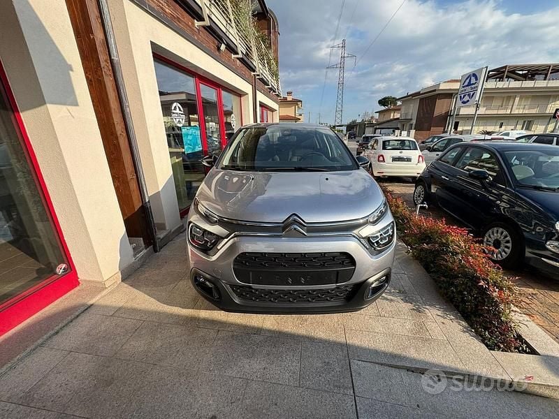 Usata Citroën C3 PureTech 110 CV (80 kW) 2024 Grigio Berlina