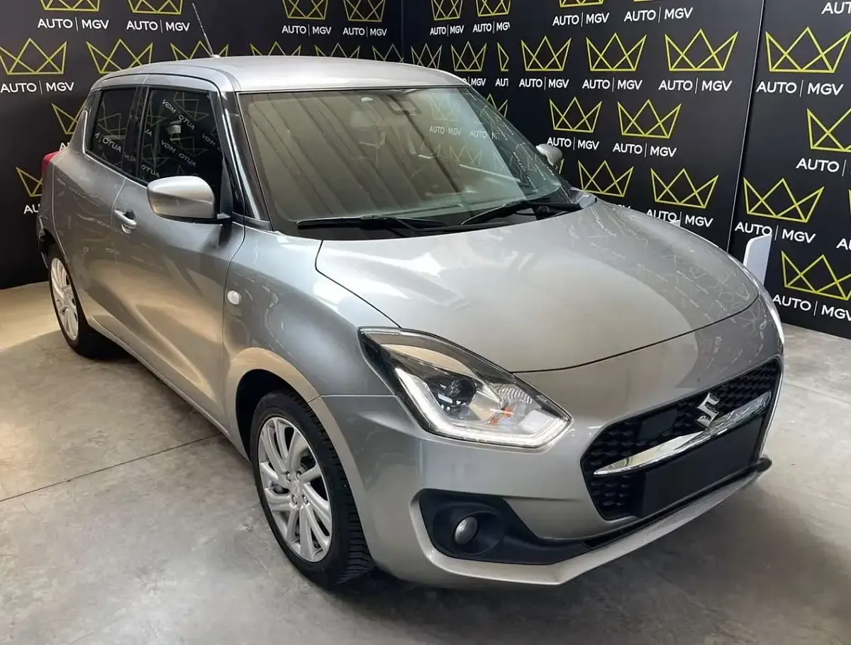 Usata Suzuki Swift Cool 83 CV (61 kW) 2021 Grigio Utilitaria