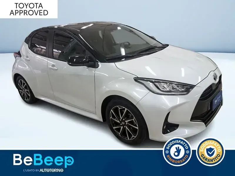 Usata Toyota Yaris Style 92 CV (67 kW) 2022 Bianco pastello Utilitaria