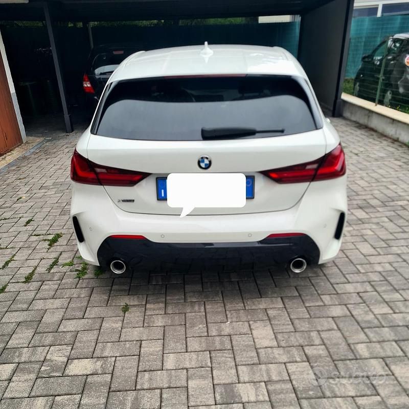 Usata BMW 120 M Sport 190 CV (139 kW) 2021 Bianco Utilitaria