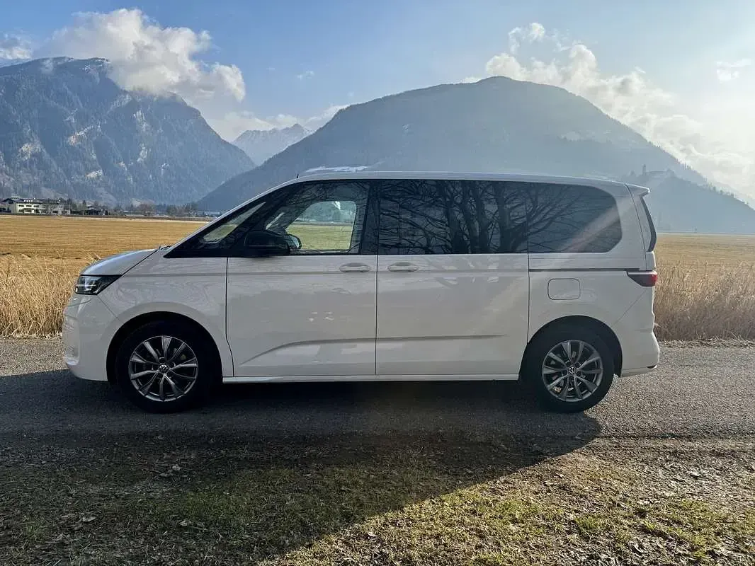 Usata VW Multivan Life 150 CV (110 kW) 2024 Monovolume
