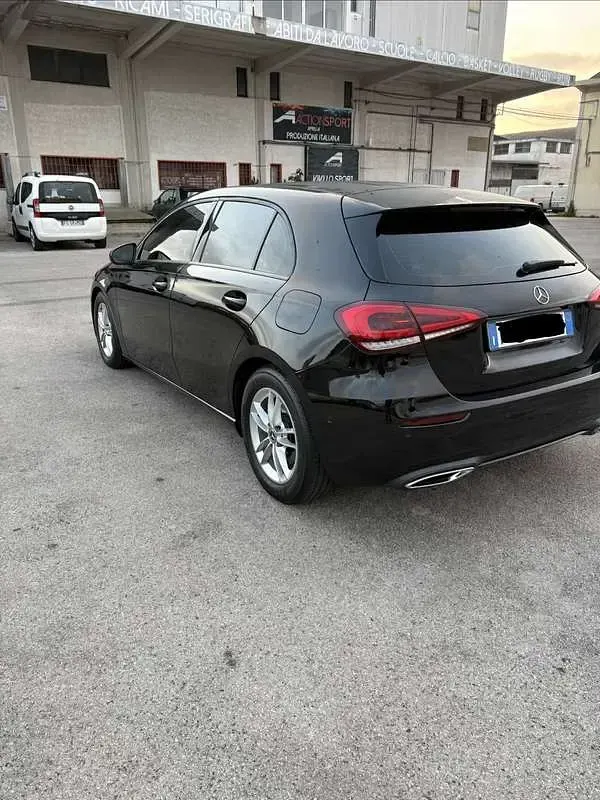Usata Mercedes A180 116 CV (85 kW) 2019 Berlina