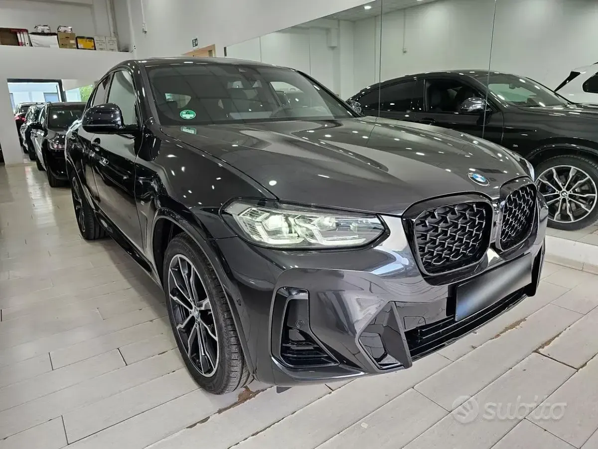 Usata BMW X4 M Sport 190 CV (139 kW) 2023 Grigio SUV