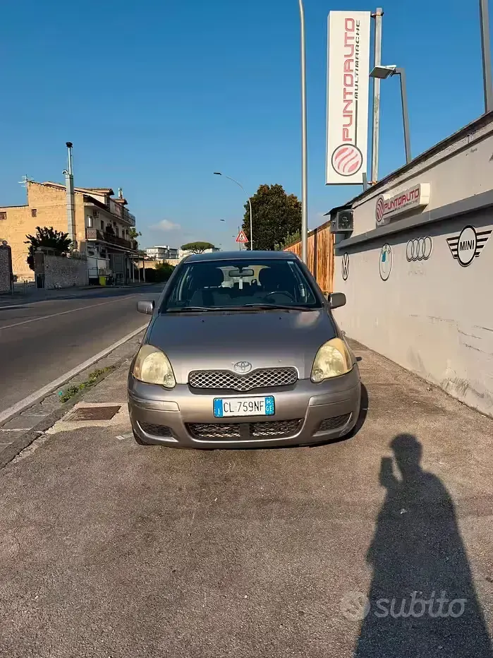 Usata Toyota Yaris 75 CV (55 kW) 2004 Berlina