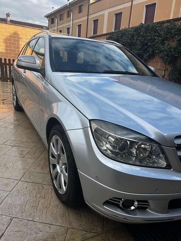 Usata Mercedes C220 Avantgarde 170 CV (125 kW) 2008 Grigio Station wagon