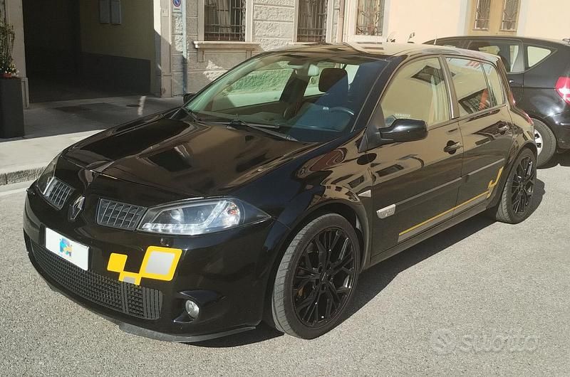 Usata Renault Mégane II 225 CV (165 kW) 2005 Nero Berlina