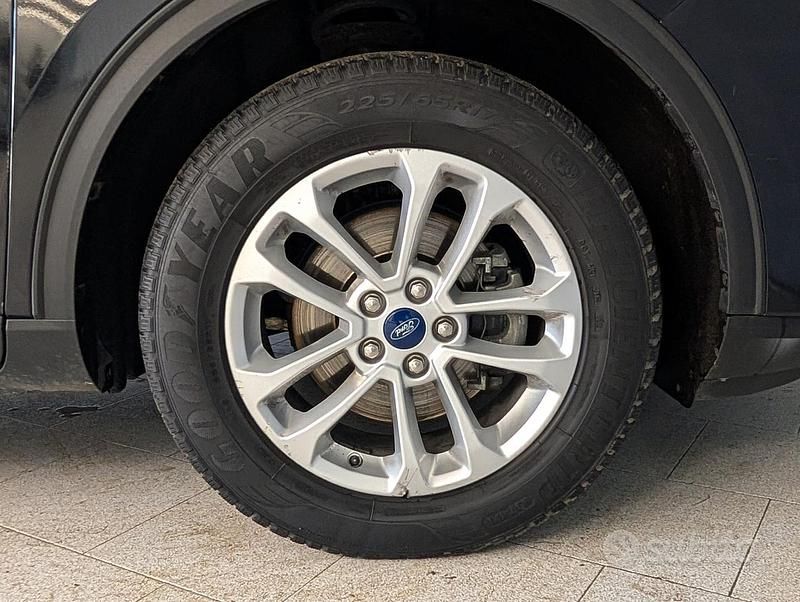 Usata Ford Kuga Titanium X 120 CV (88 kW) 2024 Nero SUV