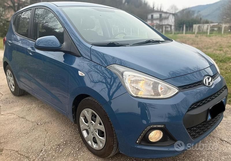 Usata Hyundai i10 83 CV (61 kW) 2018 Blu Utilitaria