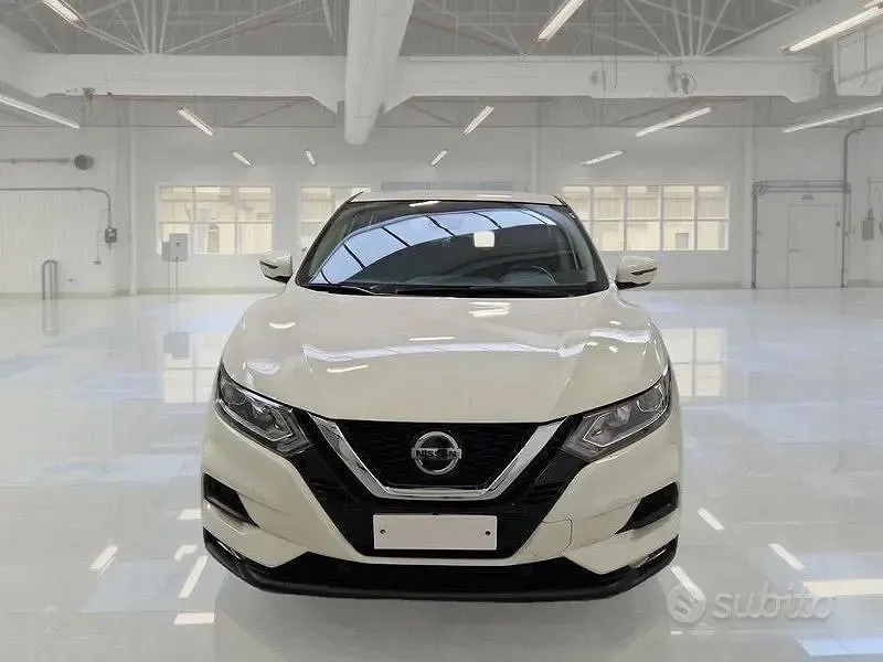 Usata Nissan Qashqai 140 CV (102 kW) 2021 Bianco SUV