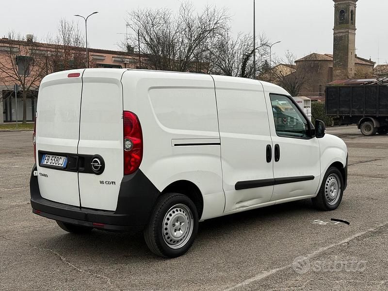 Occasion Opel Combo 105 ch (77 kW) 2015 Blanc Monospace