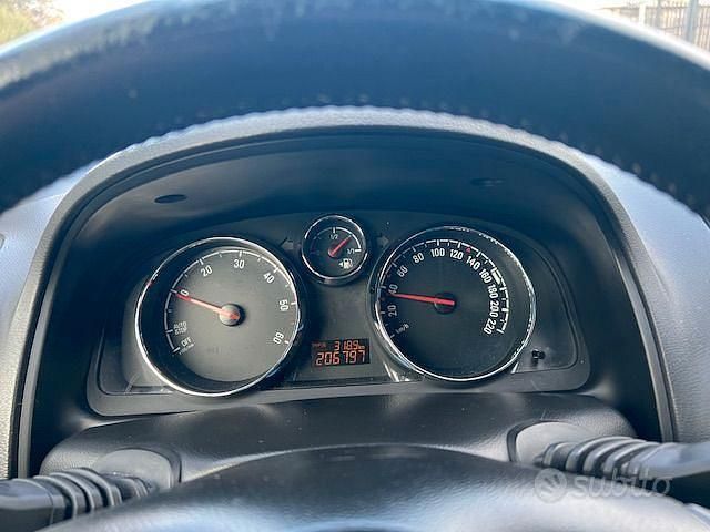 Usata Opel Antara Cosmo 163 CV (119 kW) 2016 Bianco SUV