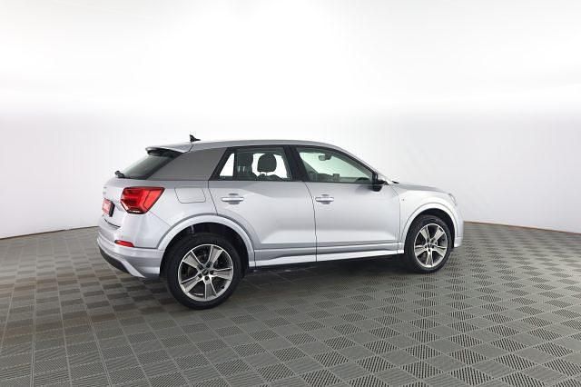 Usata Audi Q2 S-Line 116 CV (85 kW) 2020 Argento floret SUV