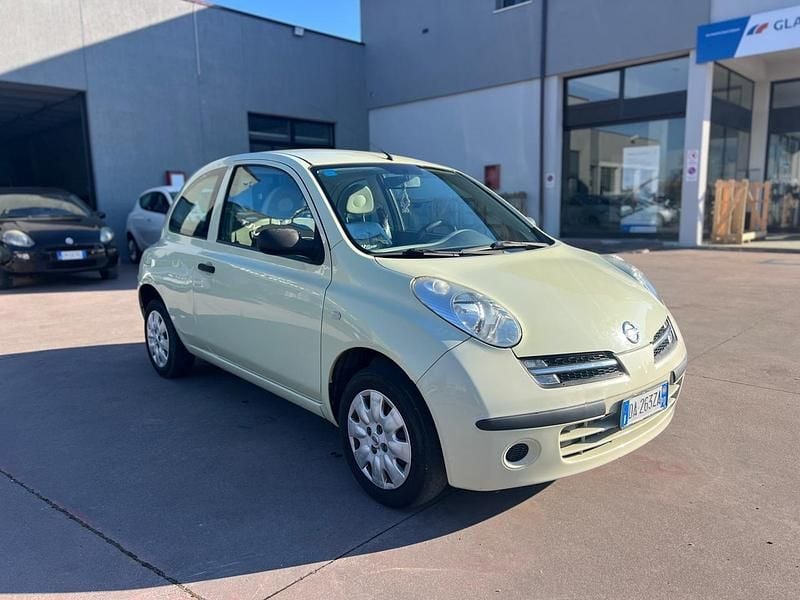 Usata Nissan Micra Acenta 80 CV (58 kW) 2006 Giallo Berlina