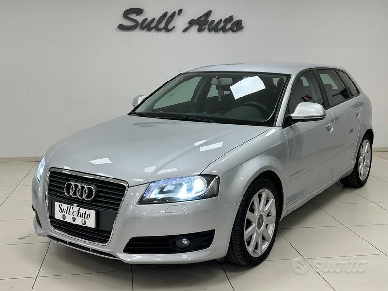 Grigio Usata 2009 Audi A3 Attraction Tre volumi | 6900 € (Cara) - Immagine 1/4