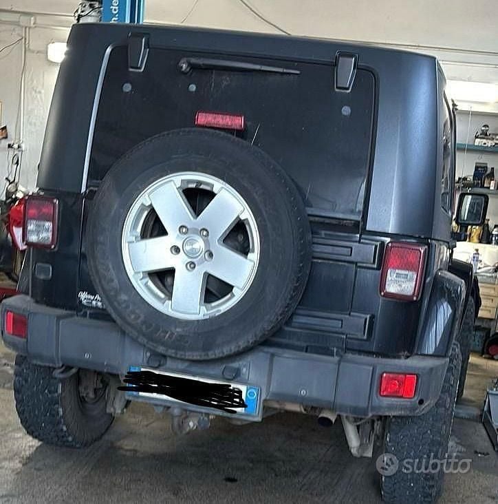 Usata Jeep Wrangler 2010 Nero SUV