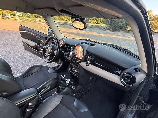 Usata Mini Cooper D 2012 Nero Utilitaria