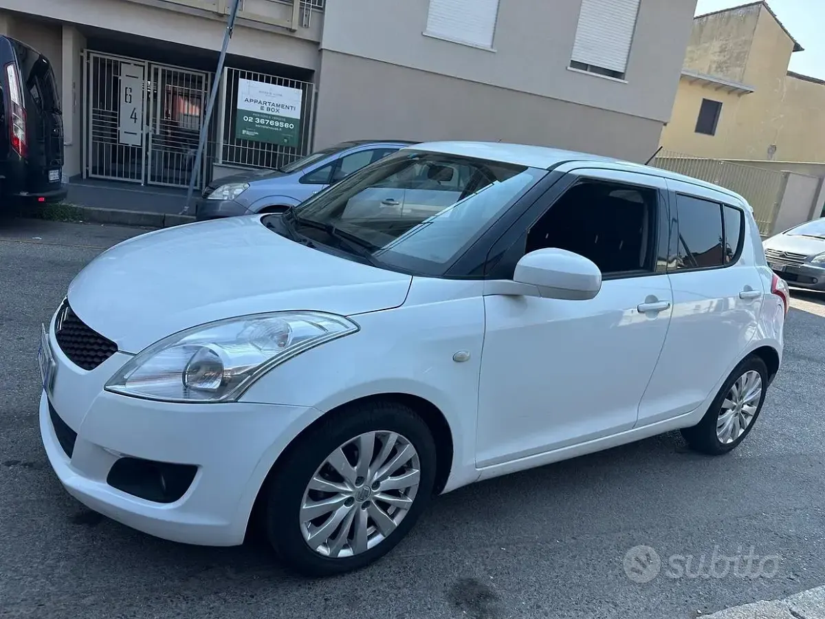 Usata Suzuki Swift GL 94 CV (69 kW) 2012 Bianco Utilitaria