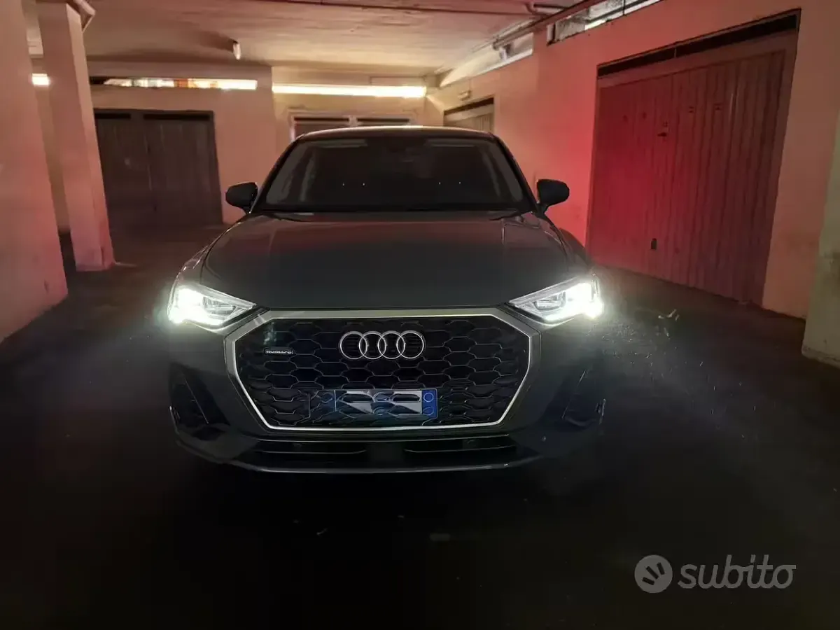 Usata Audi Q3 Sportback 150 CV (110 kW) 2021 Grigio SUV