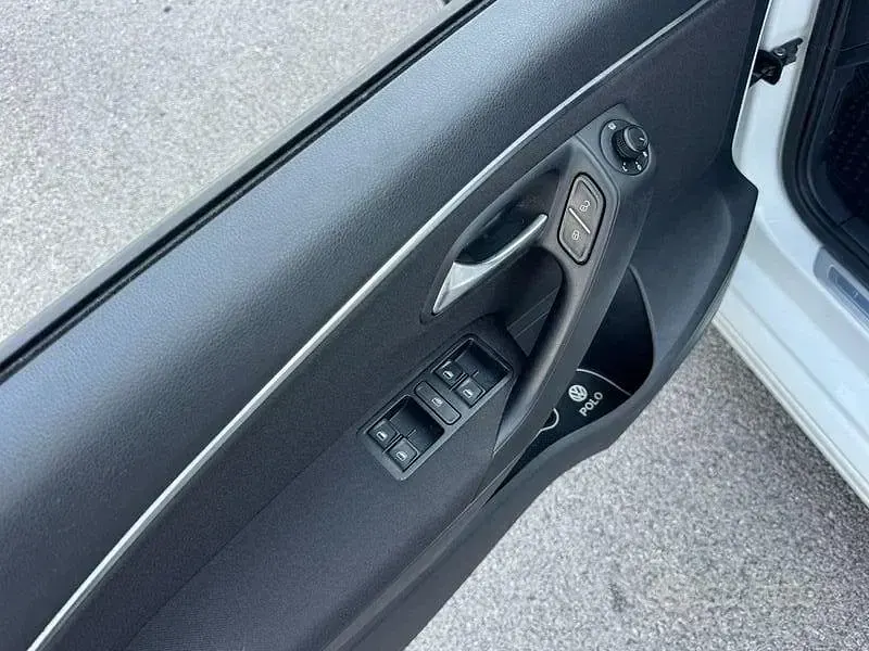 Usata VW Polo Highline 90 CV (66 kW) 2017 Bianco Berlina