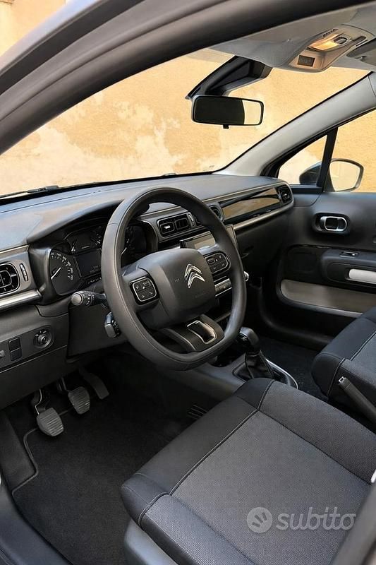 Usata Citroën C3 Shine 102 CV (75 kW) 2020 Grigio Berlina