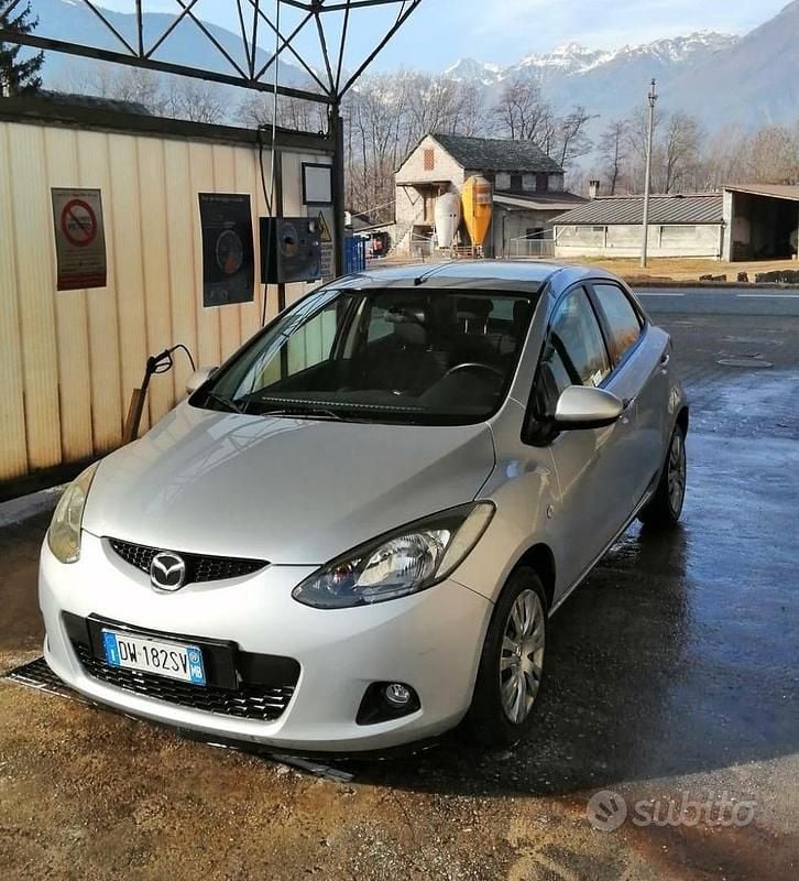 Usata Mazda 2 68 CV (50 kW) 2009 Utilitaria