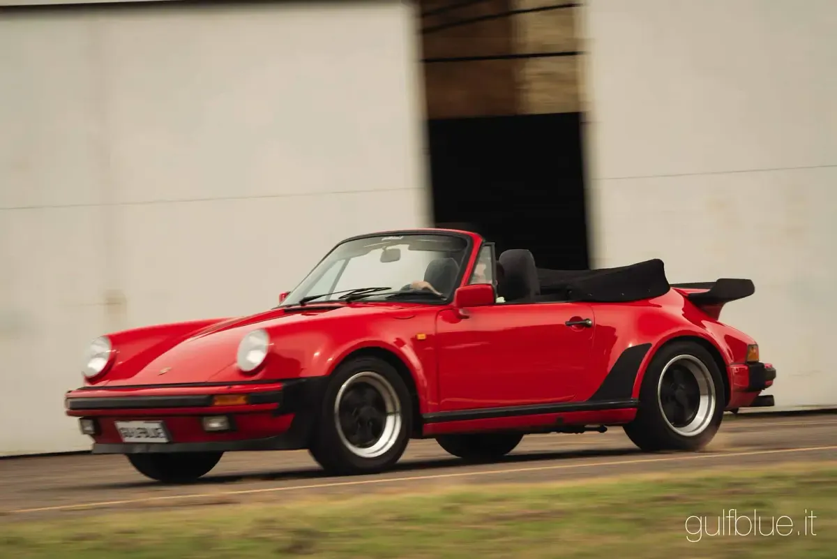 Usata Porsche 911 Turbo 286 CV (210 kW) 1989 Rosso Cabrio