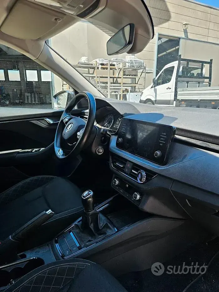 Usata Skoda Kamiq 90 CV (66 kW) 2022 Bluazzurro SUV
