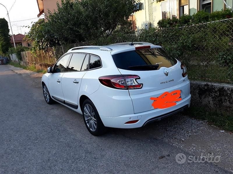 Bianco Usata 2011 Renault Mégane GT Line GT-Line Berlina | 6000 € (Buon prezzo) - Immagine 1/3