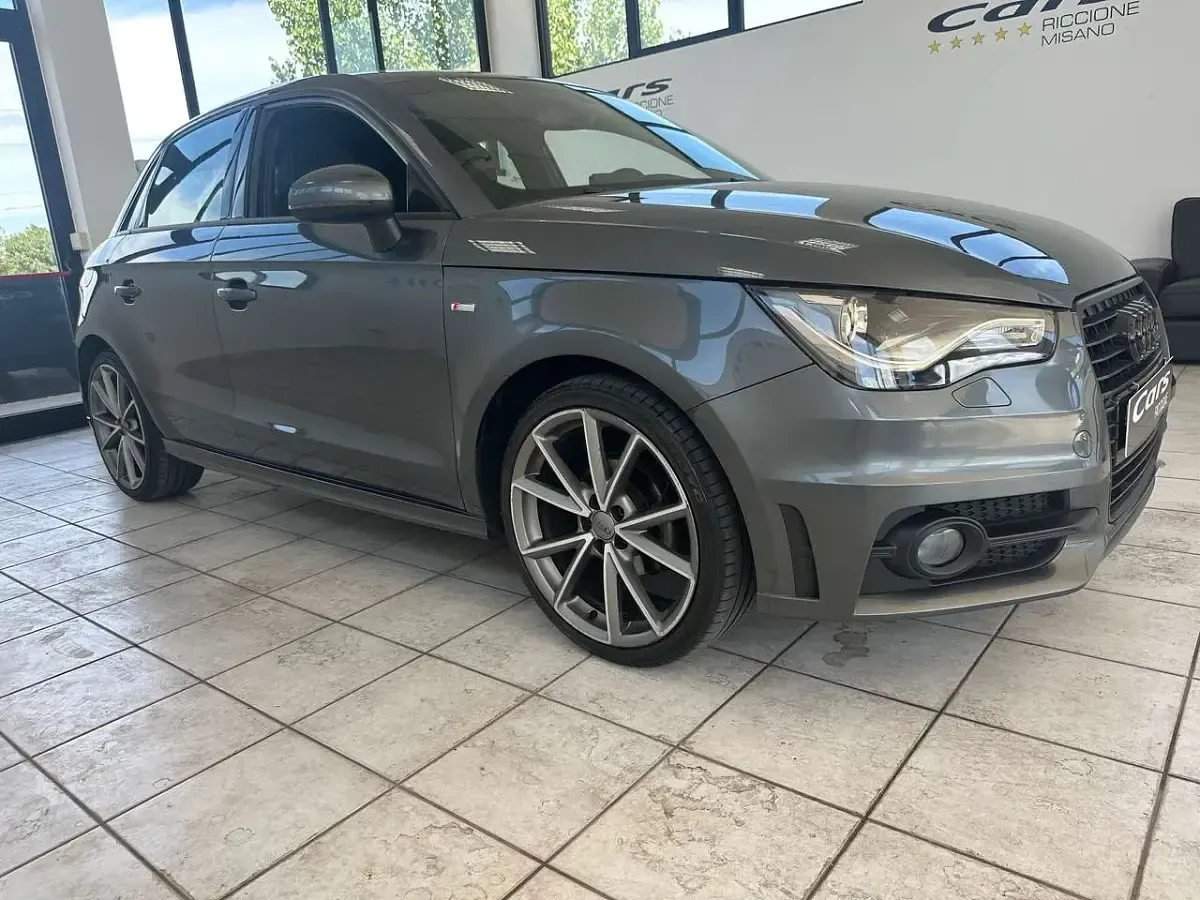 Usata Audi A1 Sportback S-line plus 86 CV (63 kW) 2014 Grigio Utilitaria