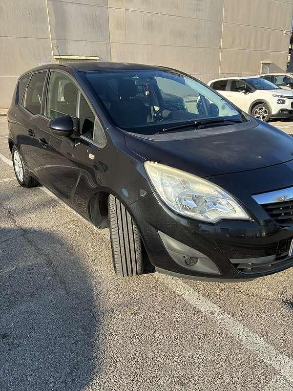 Usata Opel Meriva 120 CV (88 kW) 2013 Nero Monovolume