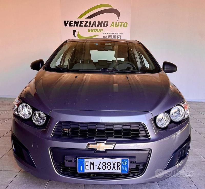 Usata Chevrolet Aveo LS 70 CV (51 kW) 2012 Grigio Berlina