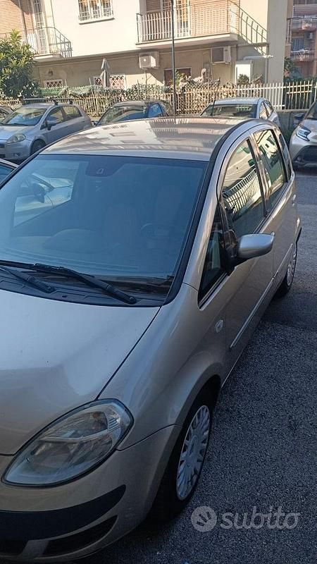 Usata Lancia Musa 95 CV (69 kW) 2006 Giallo Monovolume