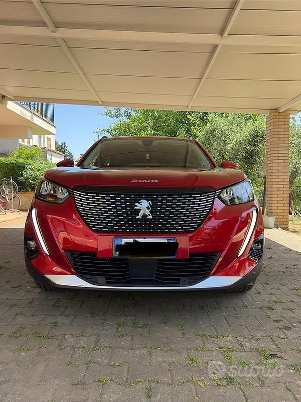 Rosso Usata 2020 Peugeot 2008 SUV | 15.000 € (Buon prezzo) - Immagine 1/4