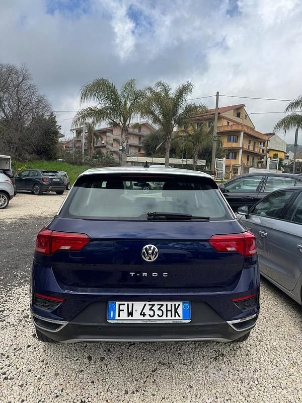 Usata VW T-Roc Style 115 CV (84 kW) 2019 Blu SUV