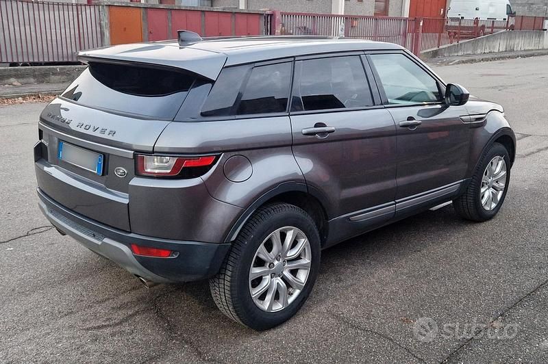 Usata Land Rover Range Rover evoque SE 150 CV (110 kW) 2019 Grigio SUV