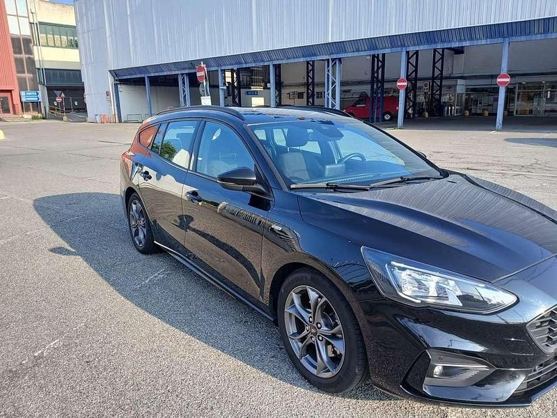 Usata 2021 Ford Focus ST-Line Station wagon | 14.600 € (Molto cara) - Immagine 1/4