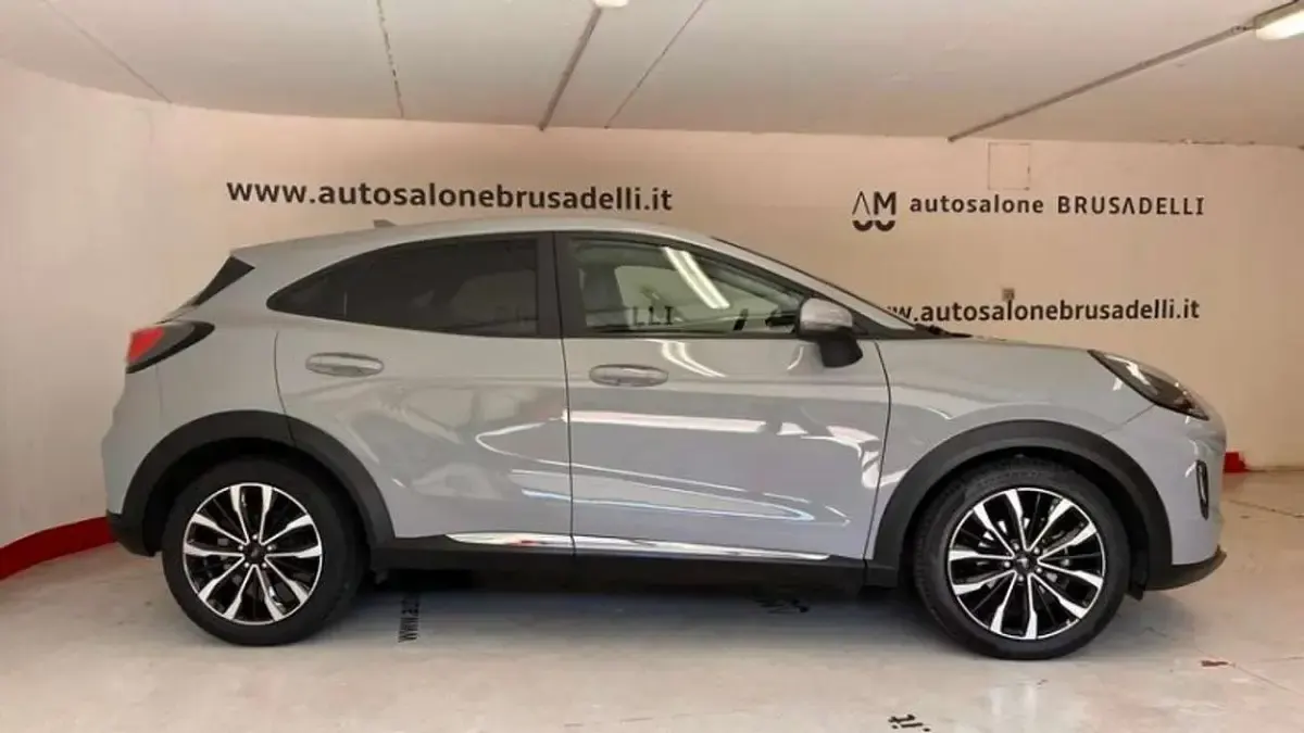 Usata Ford Puma Titanium X 124 CV (91 kW) 2023 Grey matter pastello speciale SUV