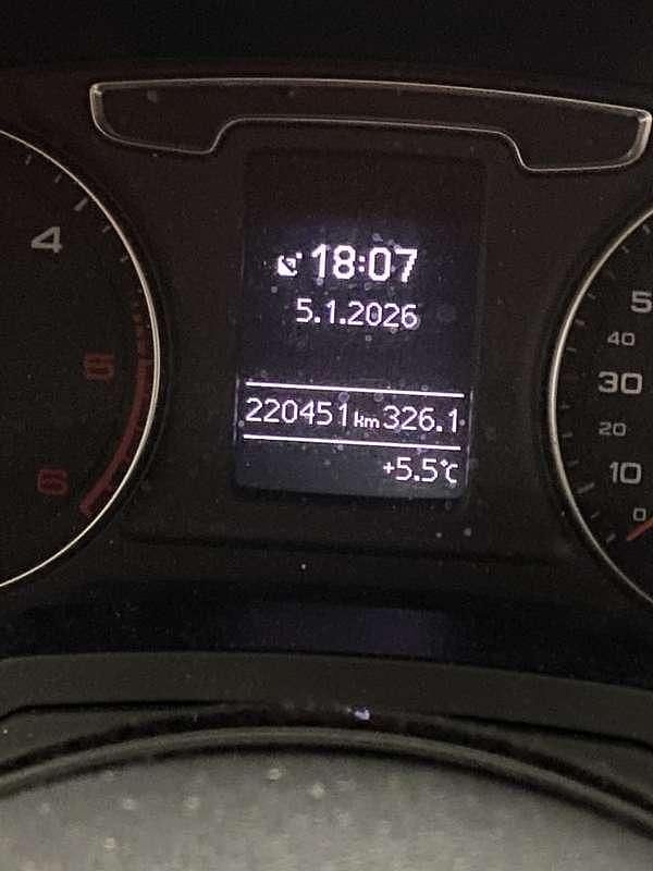 Käytetty Audi Q3 Ambiente 150 HP (110 kW) 2016 Katumaasturi