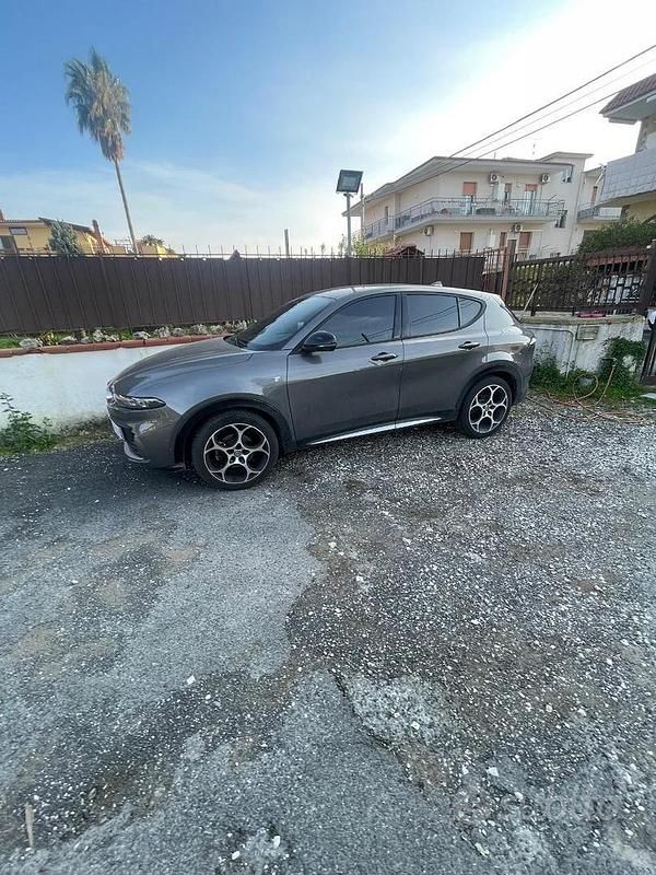 Usata Alfa Romeo Tonale 130 CV (95 kW) 2024 Grigio SUV