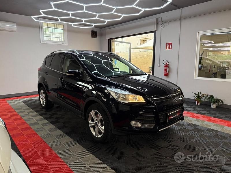 Occasion Ford Kuga 120 ch (88 kW) 2016 Noir SUV