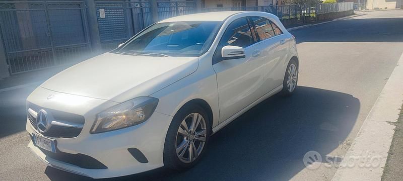 Usata Mercedes A180 Executive 122 CV (89 kW) 2016 Bianco Berlina