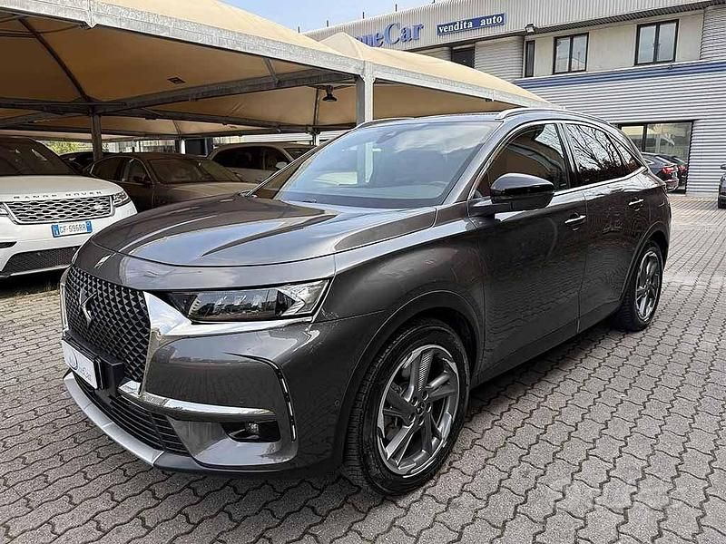 Usata DS Automobiles DS7 Crossback Grand Chic 200 CV (147 kW) 2022 Grigio / metallizzato SUV