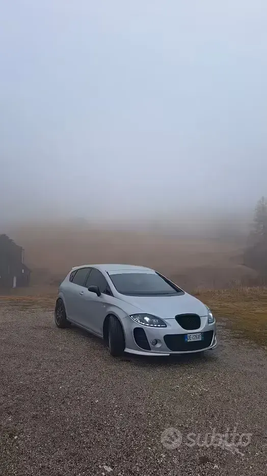Usata Seat Leon CUPRA 241 CV (177 kW) 2007 Grigio Utilitaria