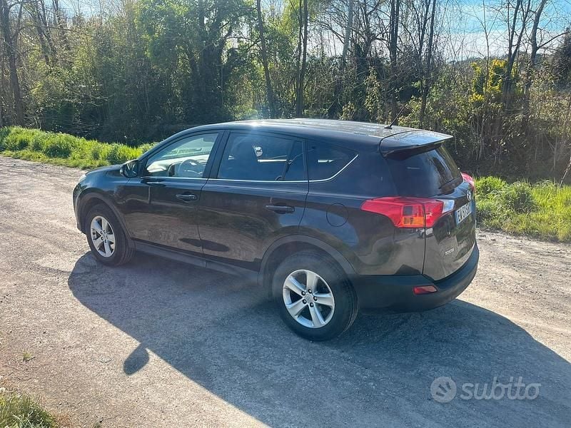 Begagnad Toyota RAV4 Style 125 HK (91 kW) 2014 Svart SUV
