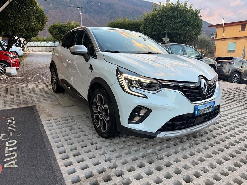 Usata Renault Captur Intens 116 CV (85 kW) 2021 Bianco SUV