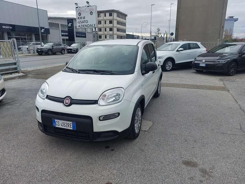 Usata Fiat Panda 69 CV (50 kW) 2024 Bianco Berlina